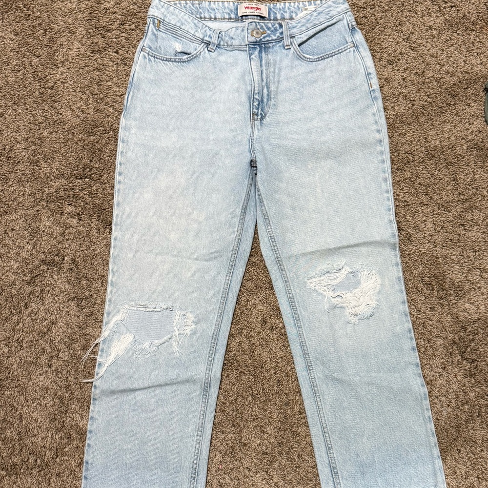Light Blue Distressed Women's Jeans